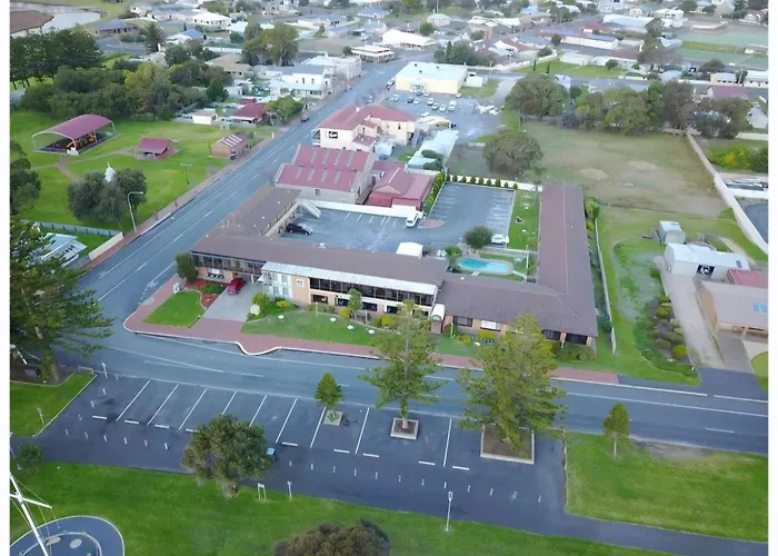 Kingston Ocean View Motel